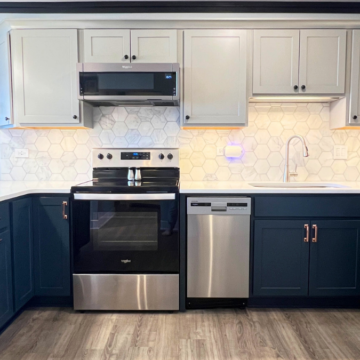 old town one bedroom kitchen